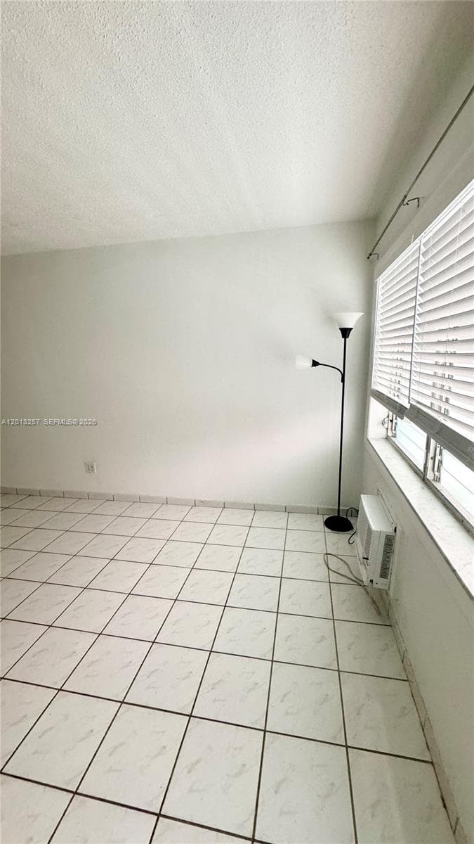 EAST BREEZE CONDOMINIUM · #4 in Miami Beach - Photo 17