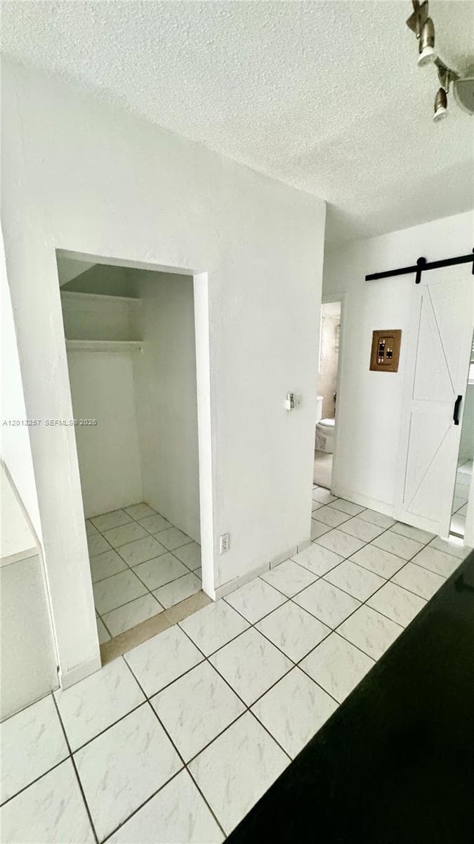 EAST BREEZE CONDOMINIUM · #4 in Miami Beach - Photo 18