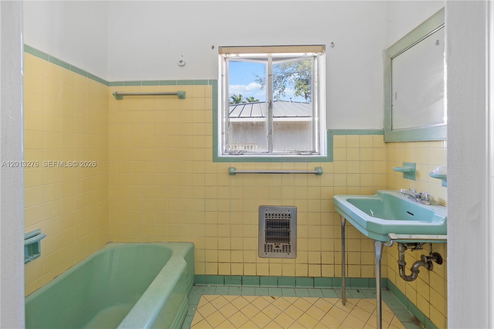 427 Grand Concourse photo 27