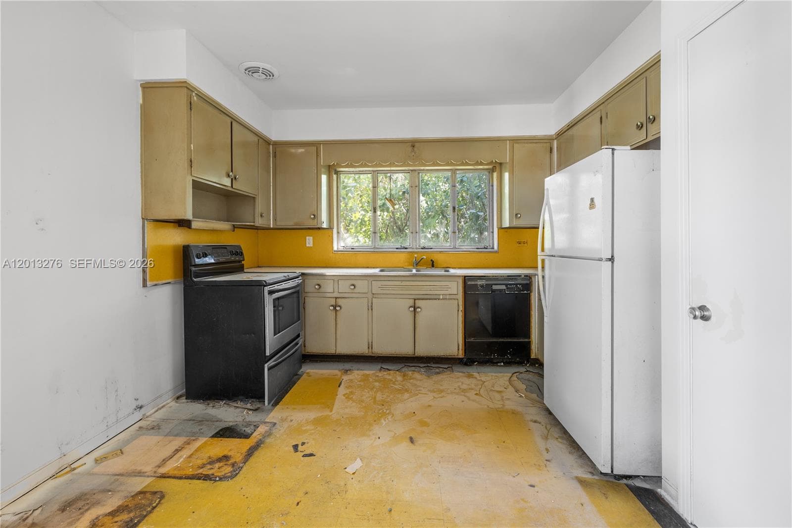 427 Grand Concourse photo 16