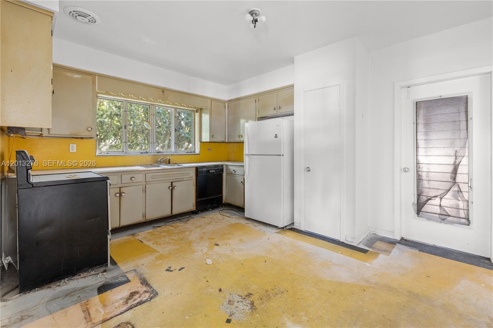 427 Grand Concourse photo 14