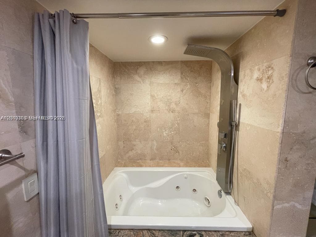 AVANT GARDE CONDO · #East401 in Hallandale Beach - Photo 41