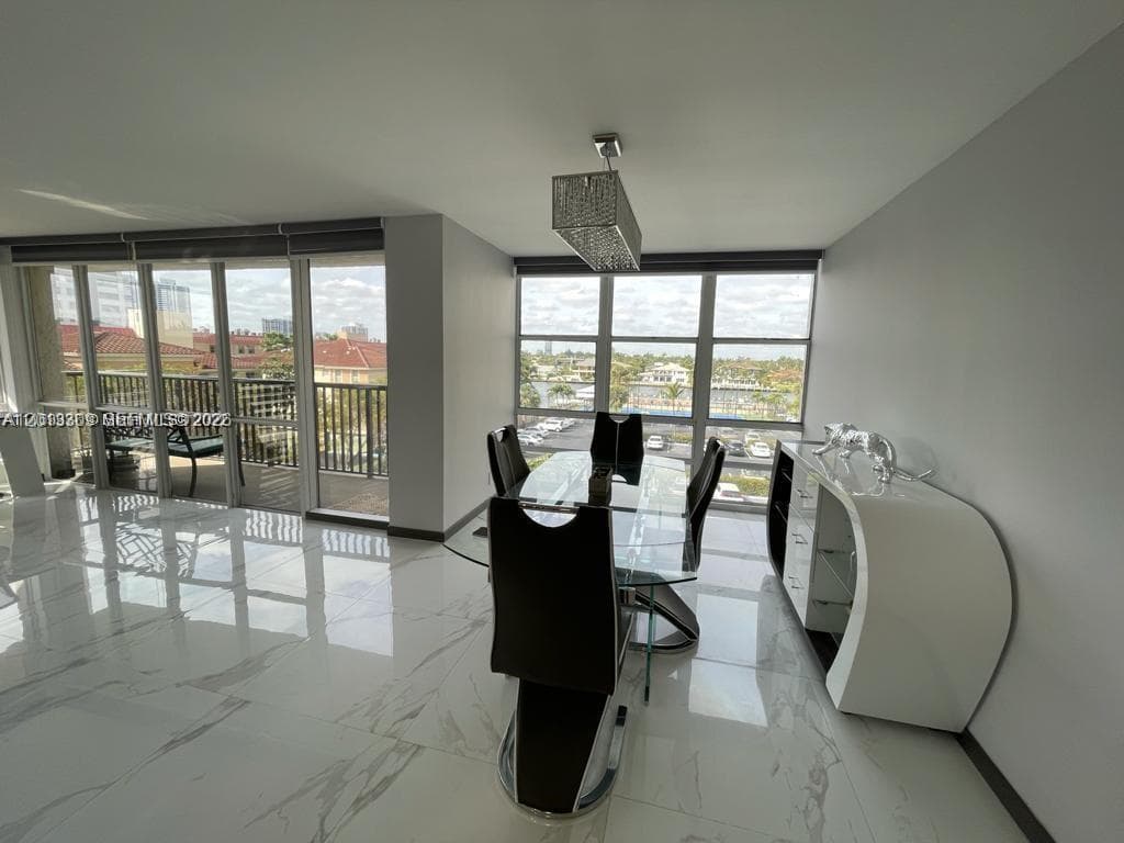 AVANT GARDE CONDO · #East401 in Hallandale Beach - Photo 8