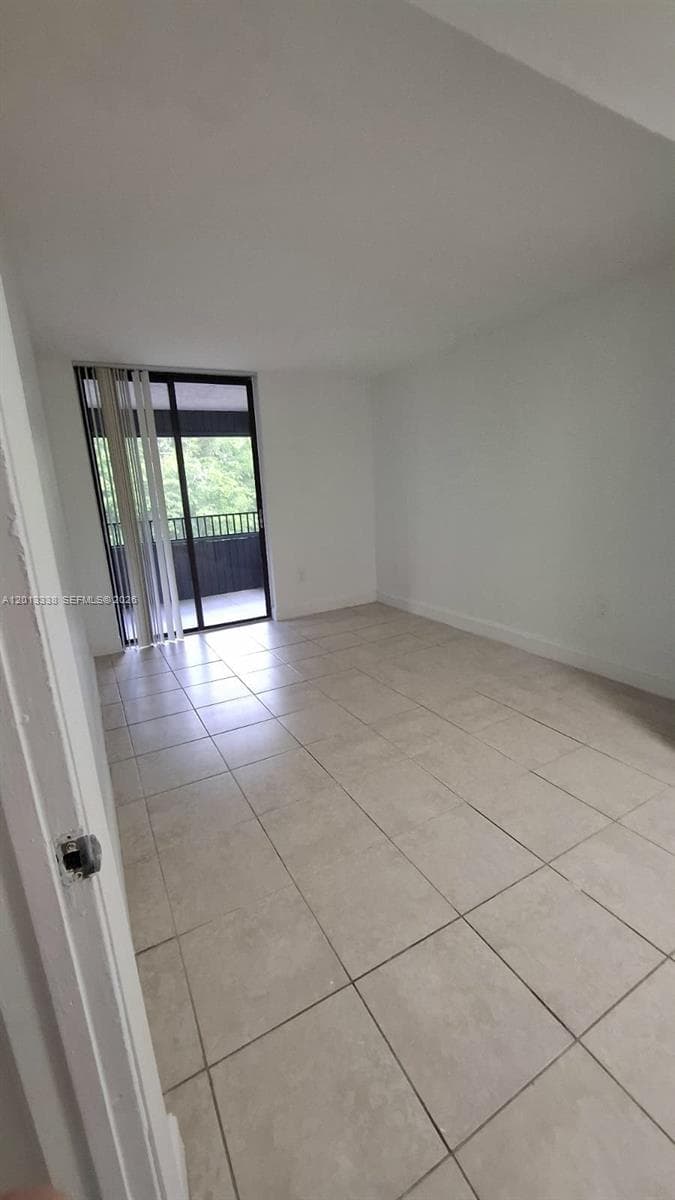 PARKWAY GROVE CONDO PART · #410 in Miami - Photo 8