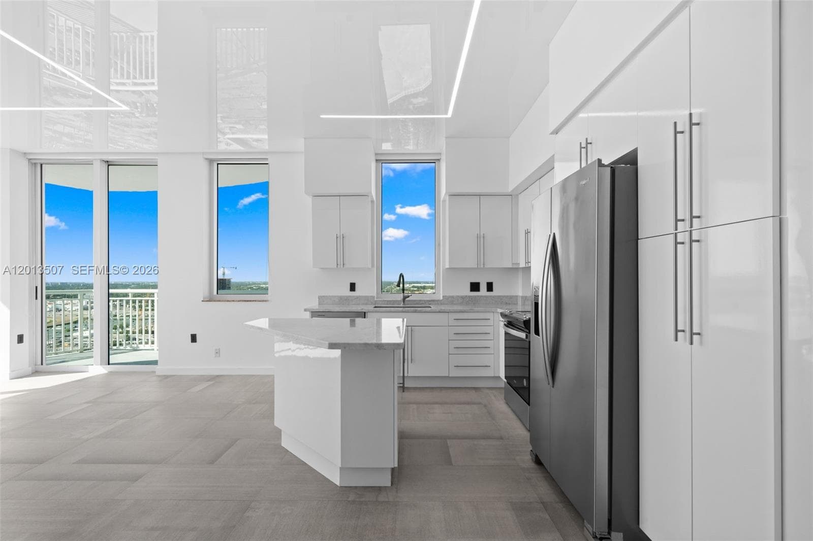 DUO · #PH05W in Hallandale Beach - Photo 16