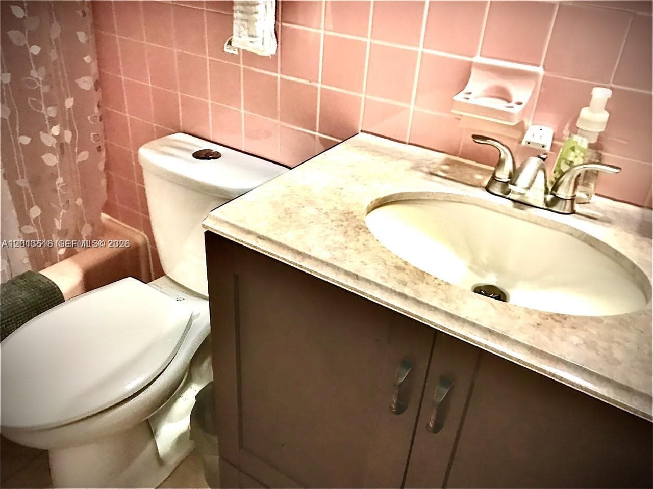 ROLEN LAKE GARDENS CO-OP · #17C in Hallandale Beach - Photo 5