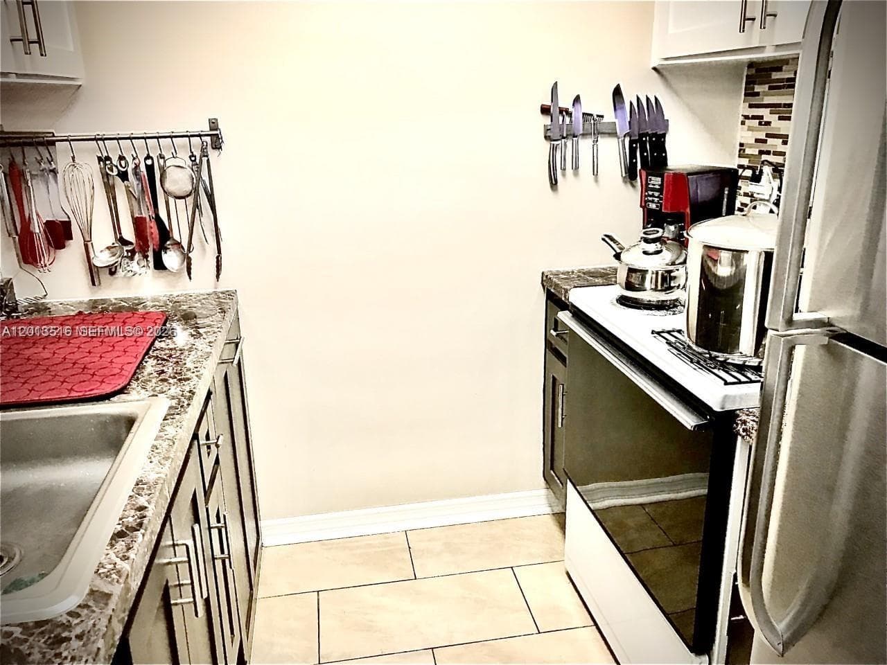 ROLEN LAKE GARDENS CO-OP · #17C in Hallandale Beach - Photo 15