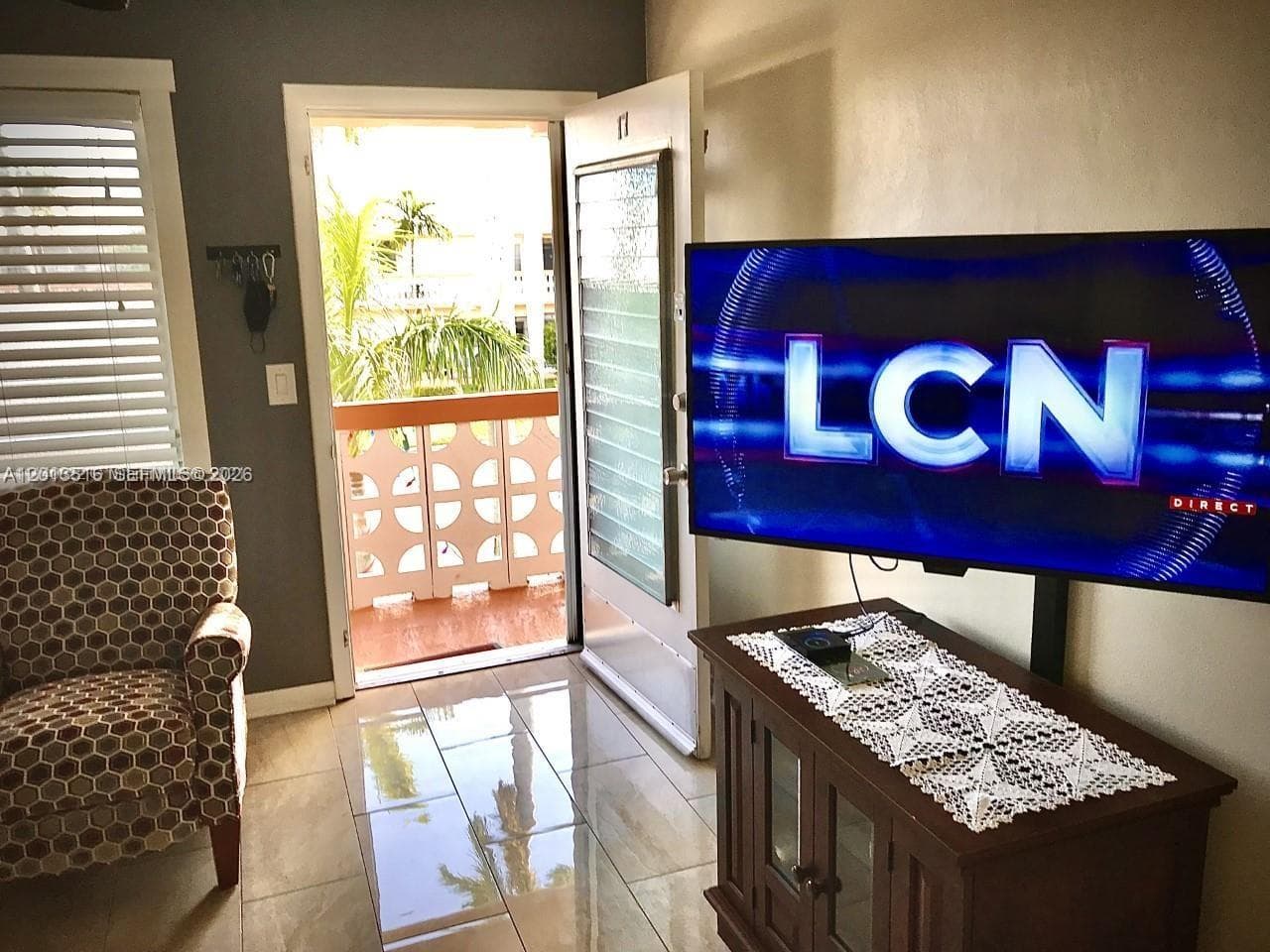 ROLEN LAKE GARDENS CO-OP · #17C in Hallandale Beach - Photo 11