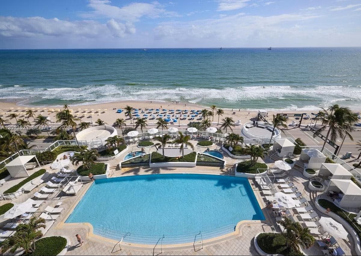 Beach House Hilton · #2103 in Fort Lauderdale - Photo 2