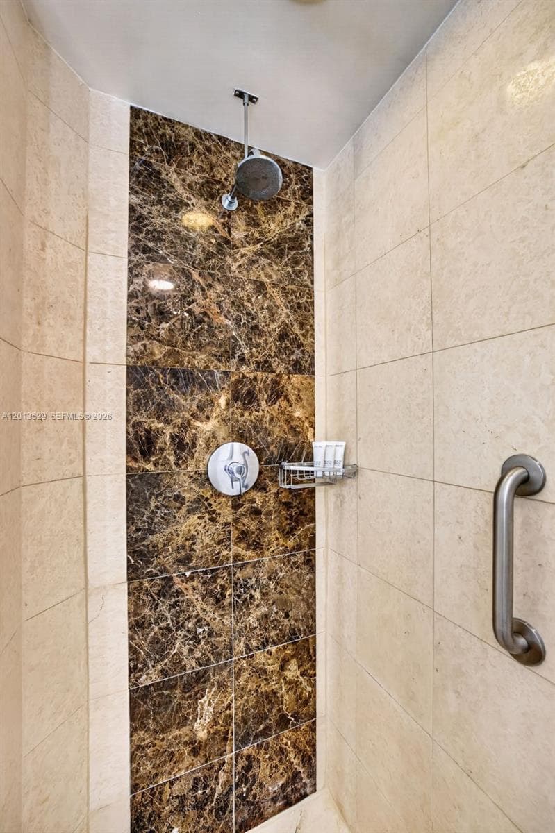 Beach House Hilton · #2103 in Fort Lauderdale - Photo 10