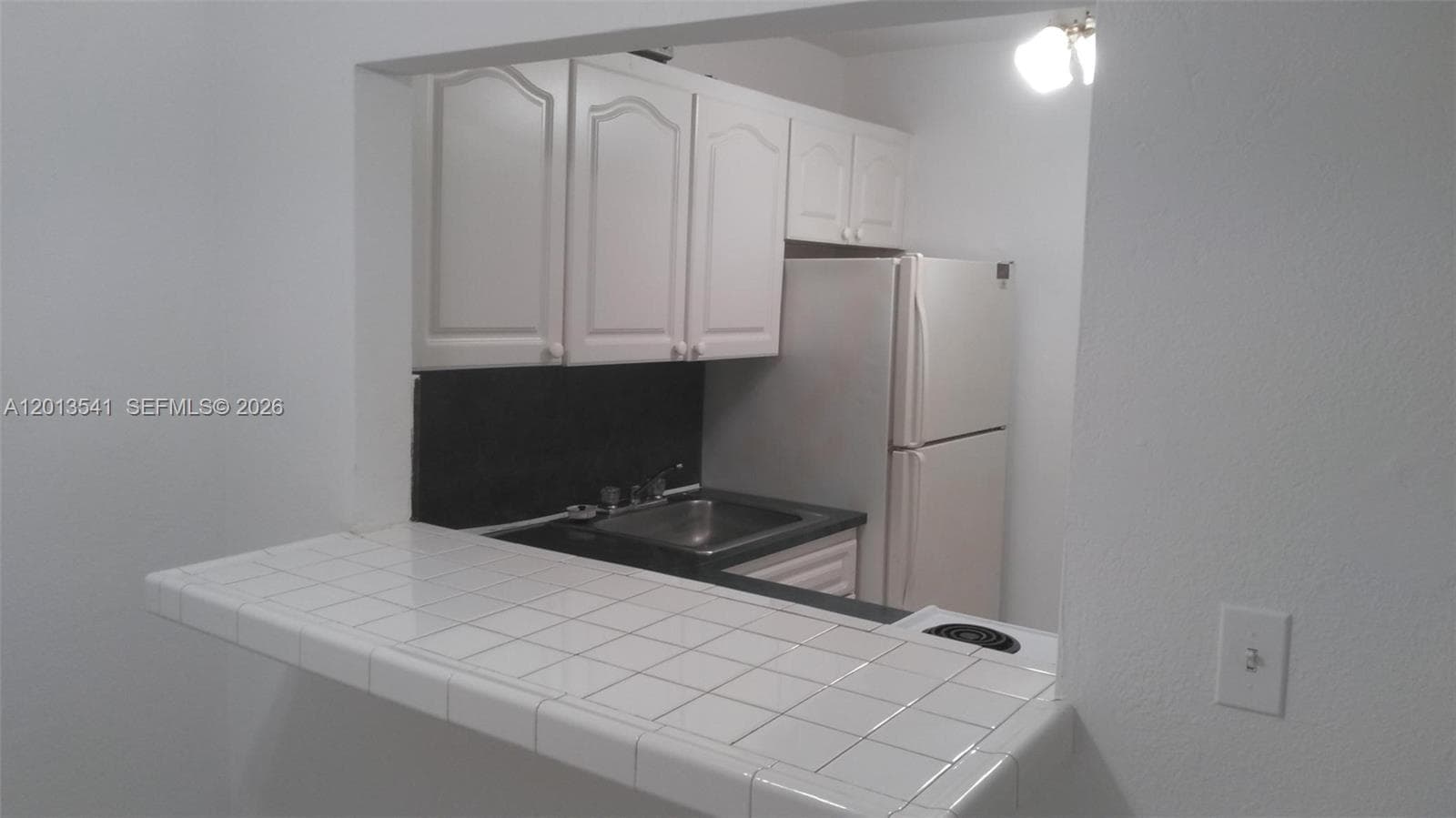 SUNSHINE BAY CONDO · #414 in Miami Beach - Photo 2