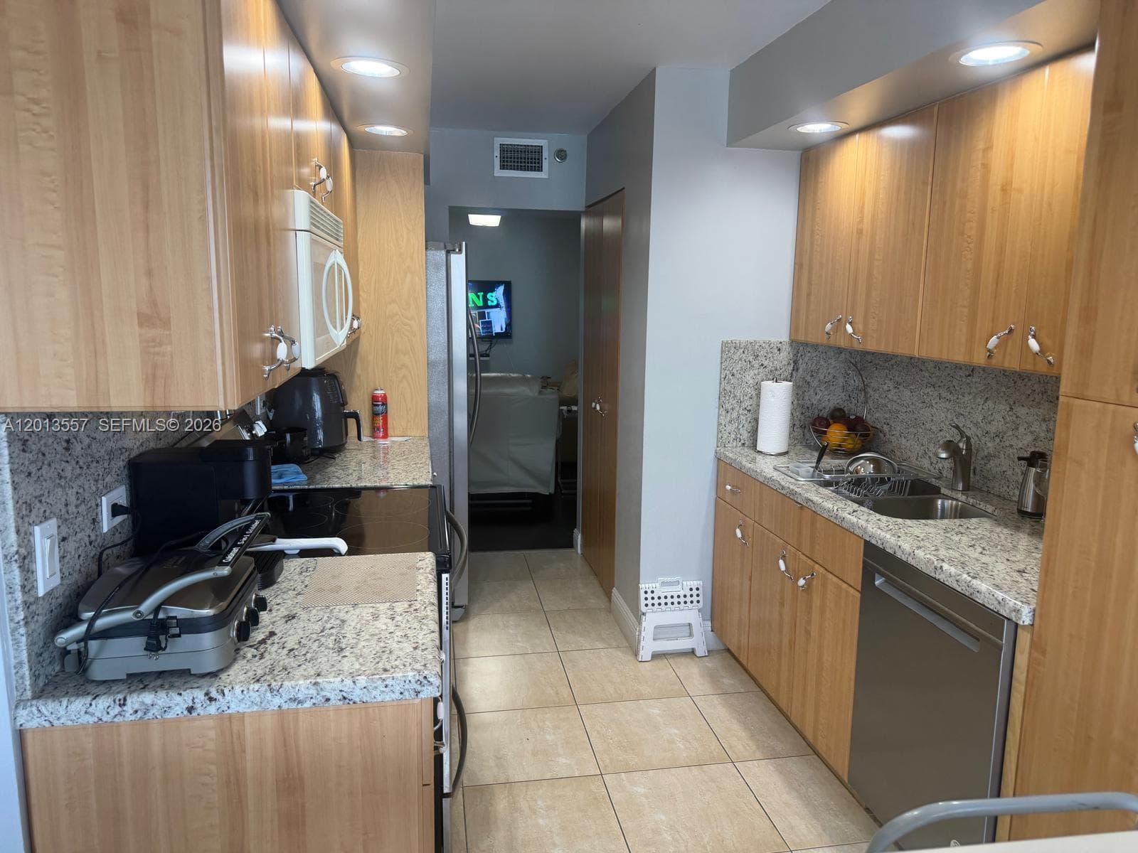 SUMMIT CONDO · #1609S in Hollywood - Photo 4