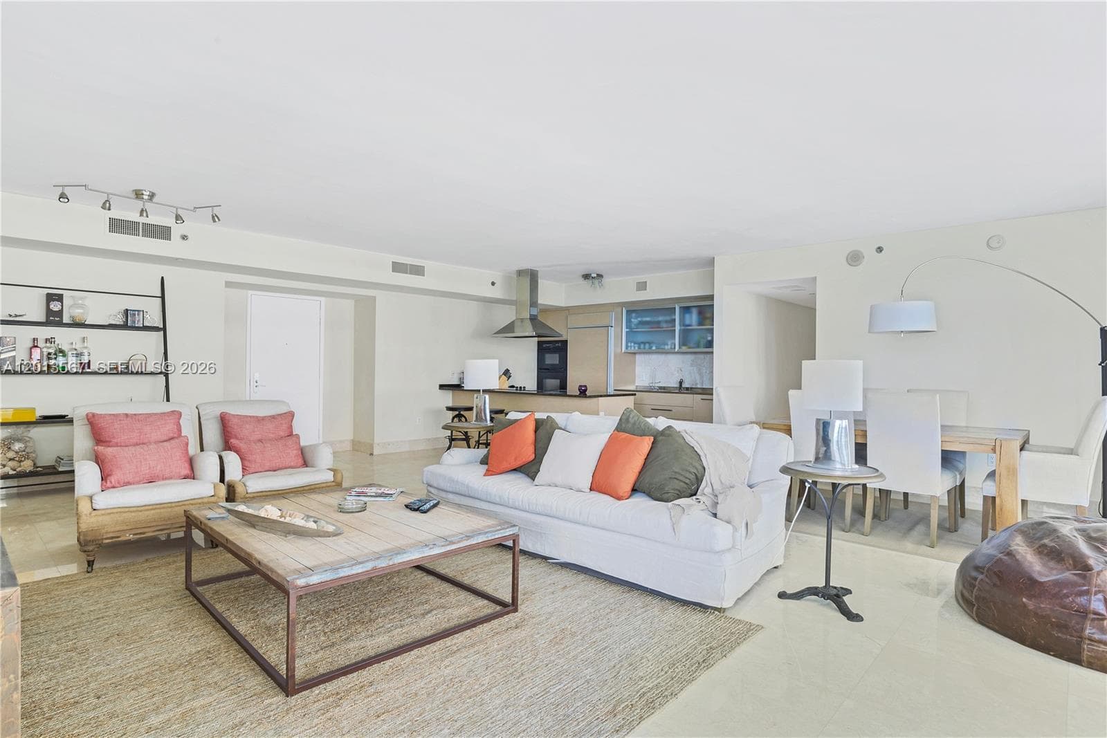 BEACH CLUB CONDO · #1410 in Hallandale Beach - Photo 3