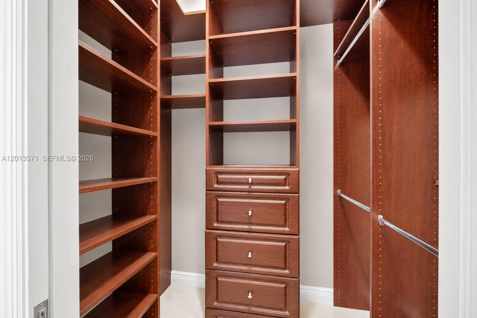 TURNBERRY VILLAGE SO TOWE · #116 in Aventura - Photo 12