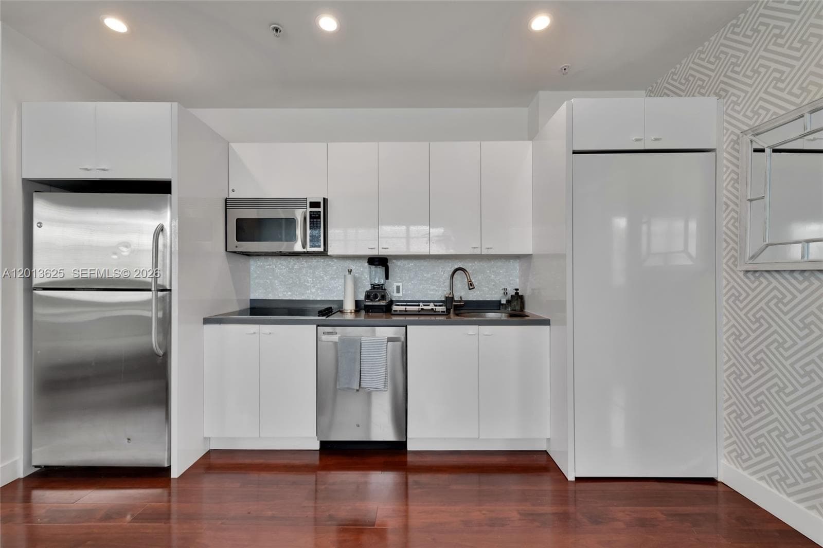 The Nolobi condo · #7 in Miami Beach - Photo 12