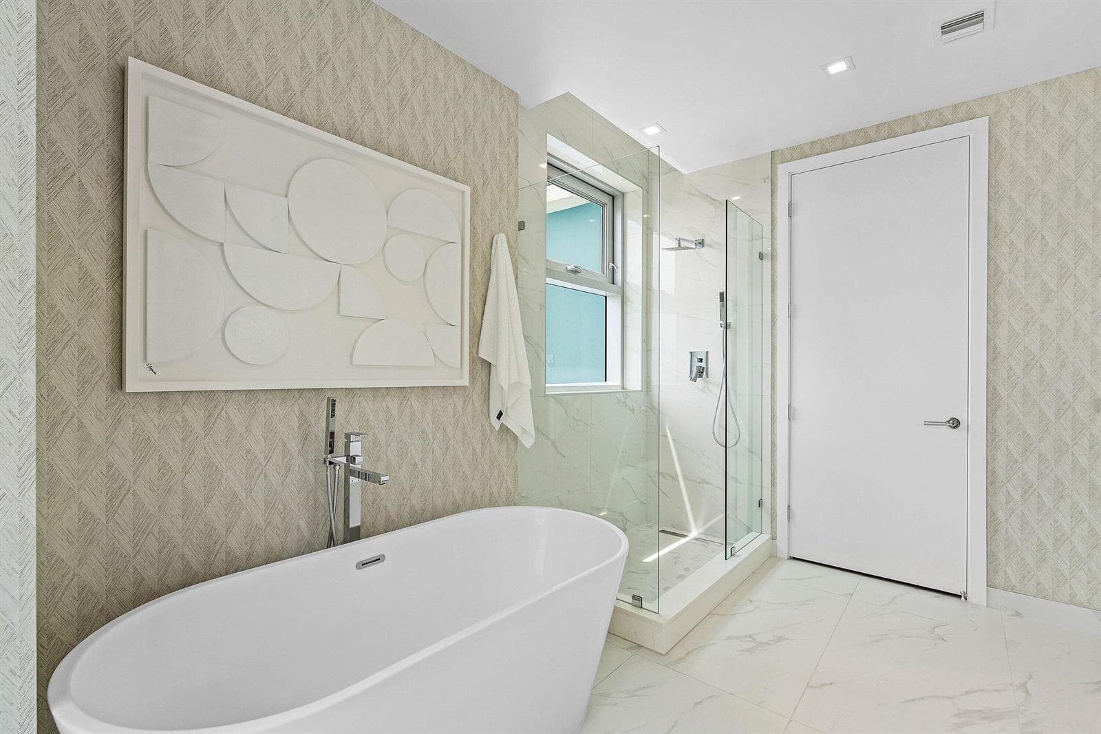 028-220LakeShoreDrive-2123-LakePark-FL-3