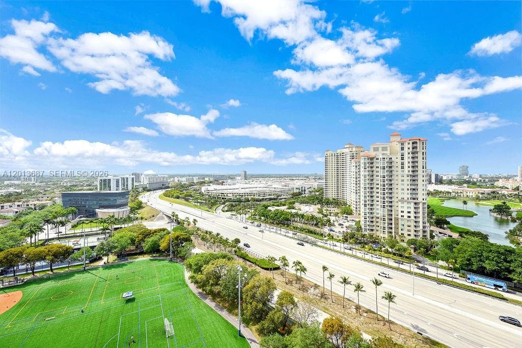 PARC CENTRAL AVENTURA · #LP03 in Aventura - Photo 34