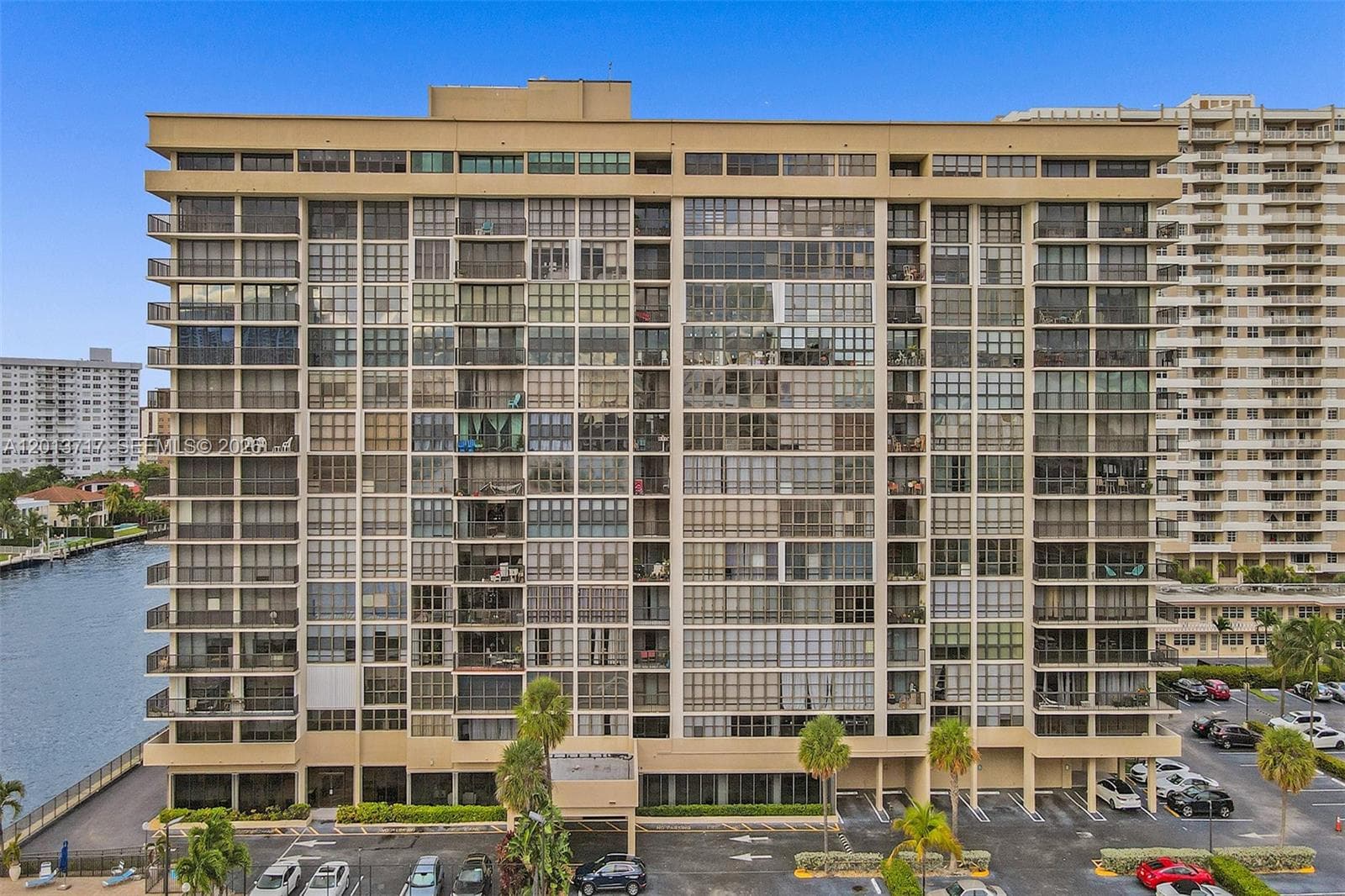 AVANT GARDE CONDO · #205 in Hallandale Beach - Photo 26
