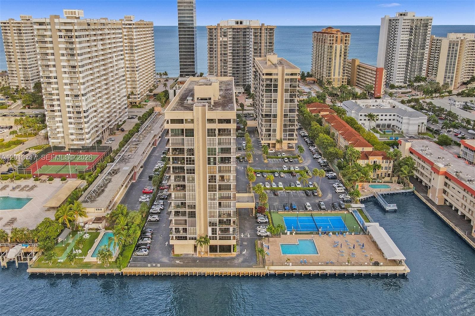 AVANT GARDE CONDO · #205 in Hallandale Beach - Photo 28