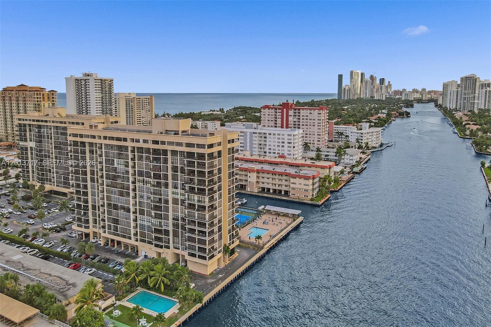 AVANT GARDE CONDO · #205 in Hallandale Beach - Photo 34