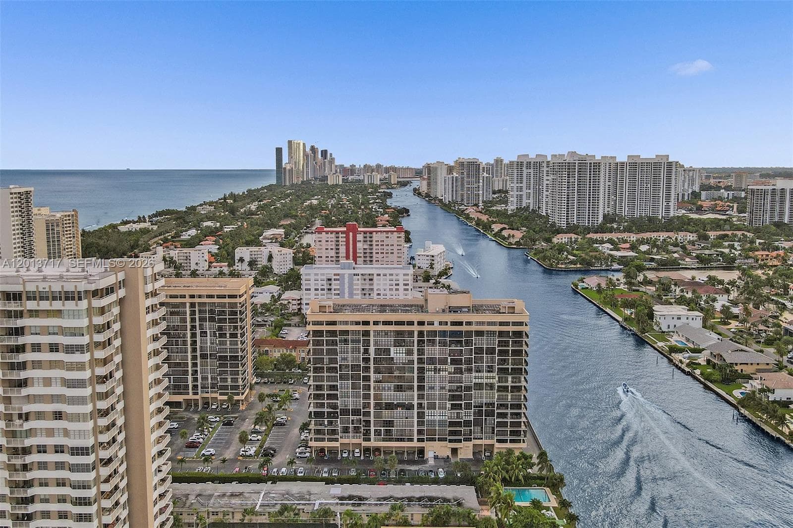 AVANT GARDE CONDO · #205 in Hallandale Beach - Photo 31