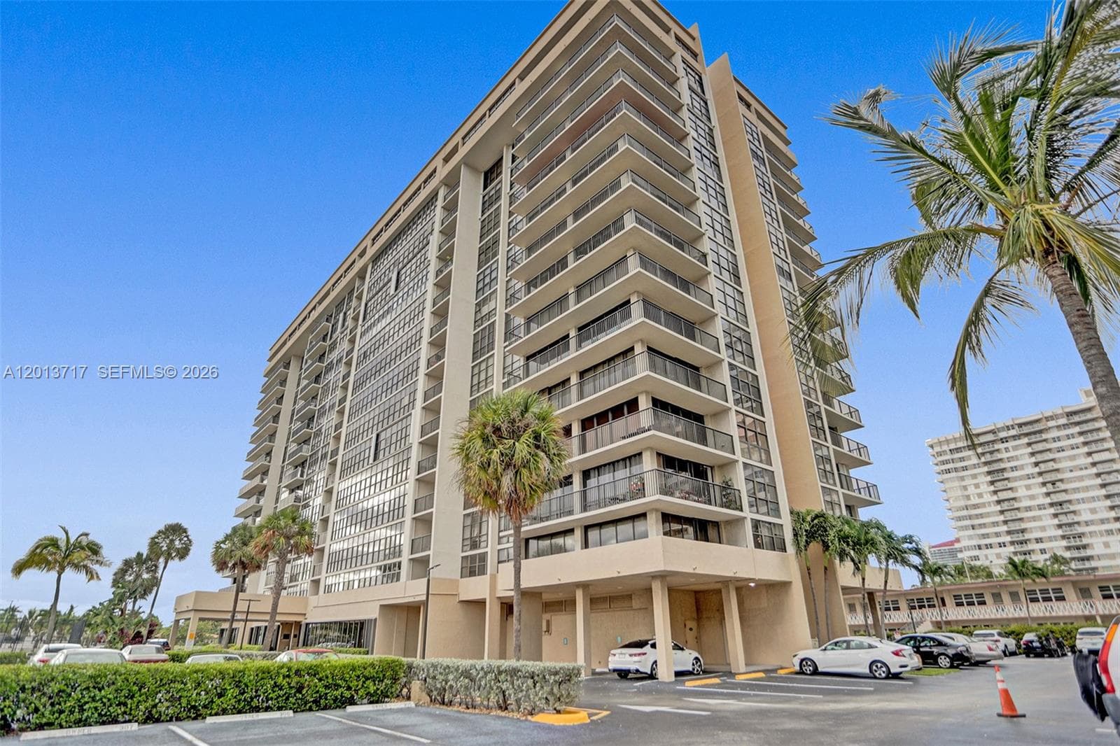 AVANT GARDE CONDO · #205 in Hallandale Beach - Photo 25