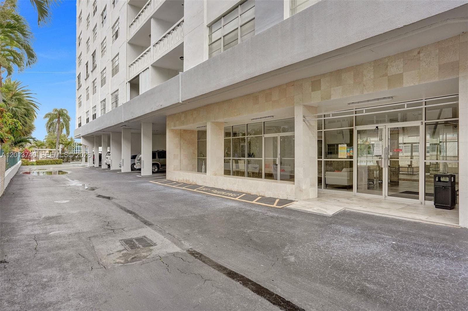 ASHLEIGH HOUSE CONDO · #710 in Hallandale Beach - Photo 52