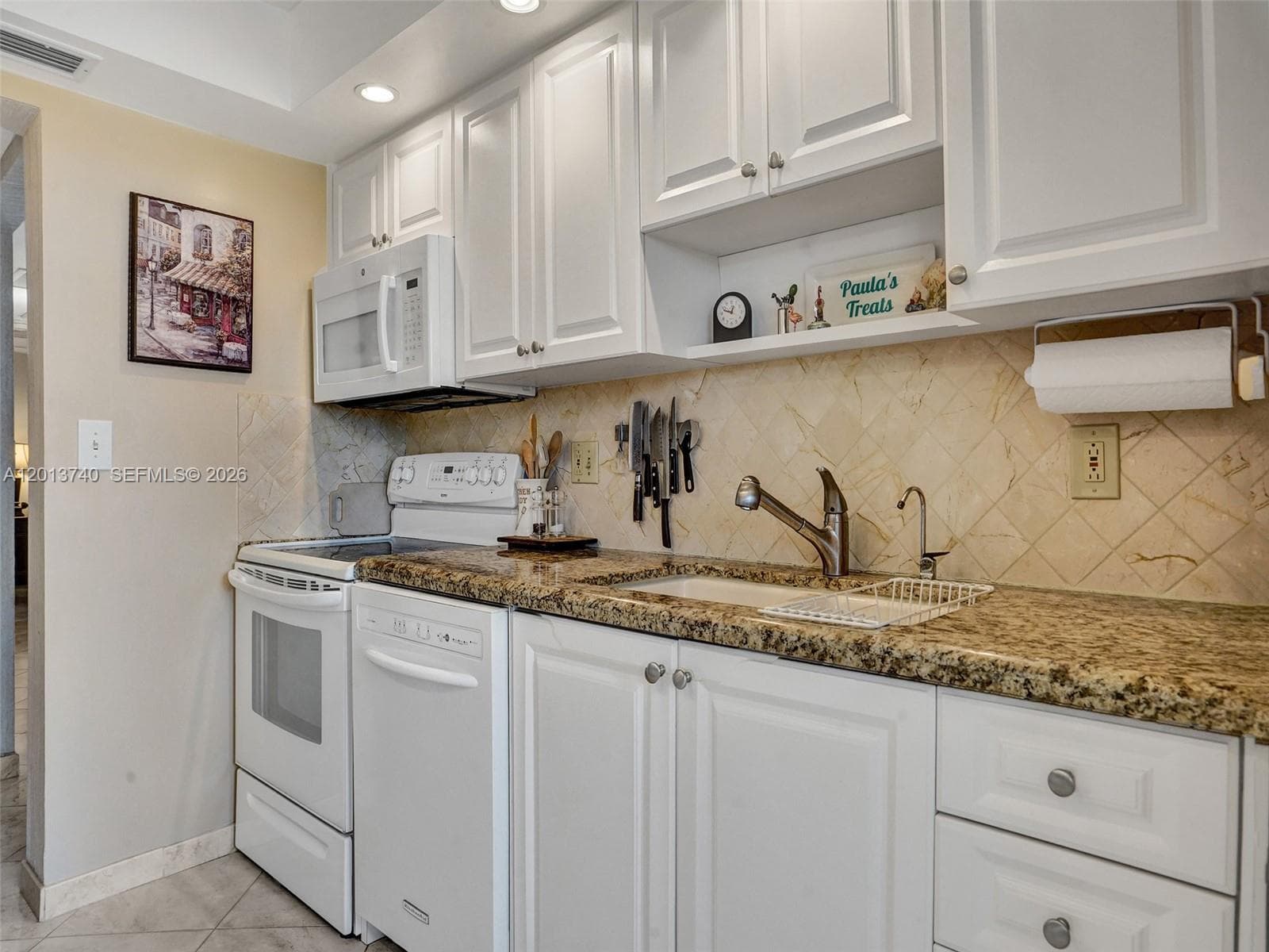 ASHLEIGH HOUSE CONDO · #710 in Hallandale Beach - Photo 7
