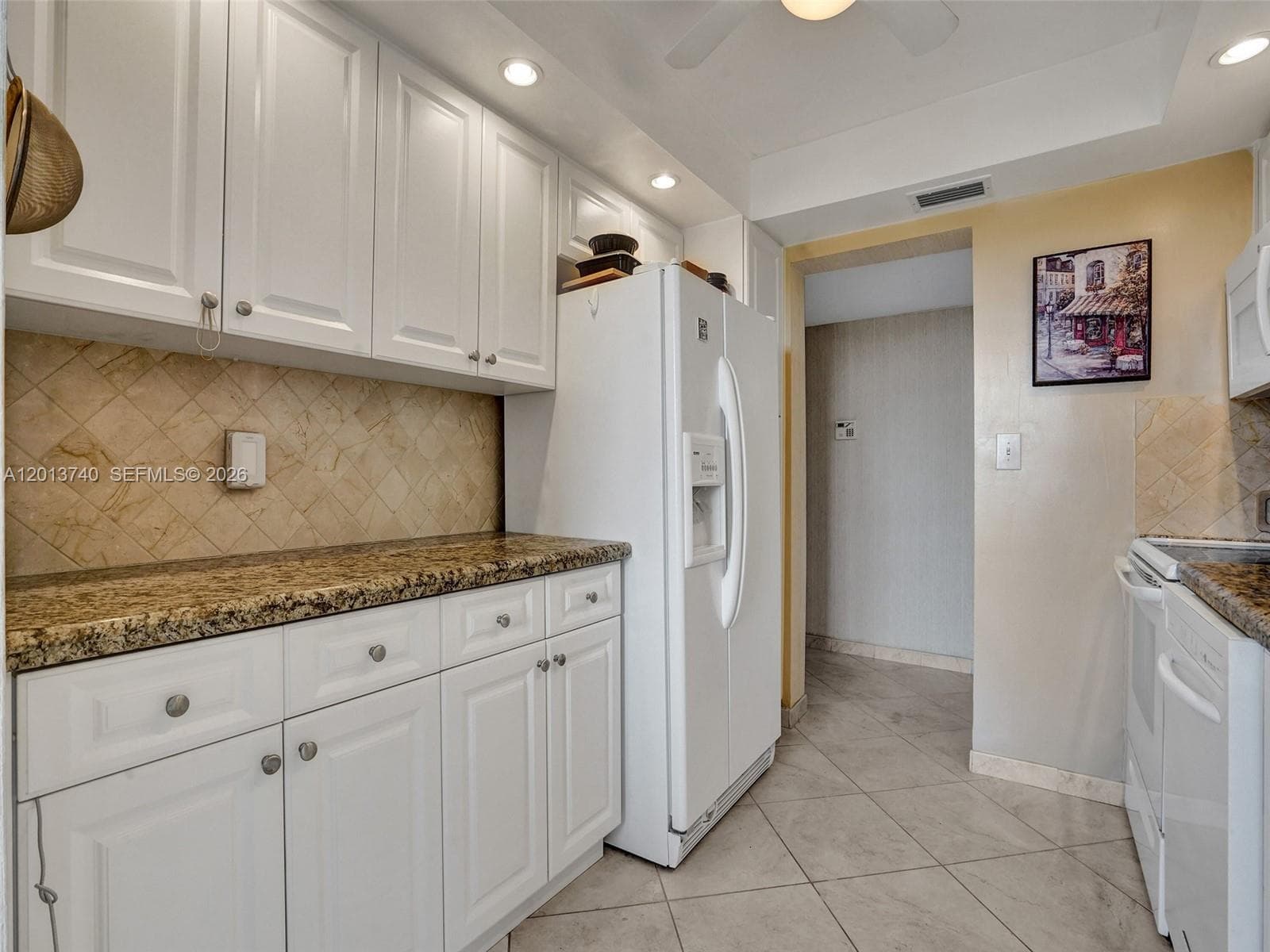 ASHLEIGH HOUSE CONDO · #710 in Hallandale Beach - Photo 18