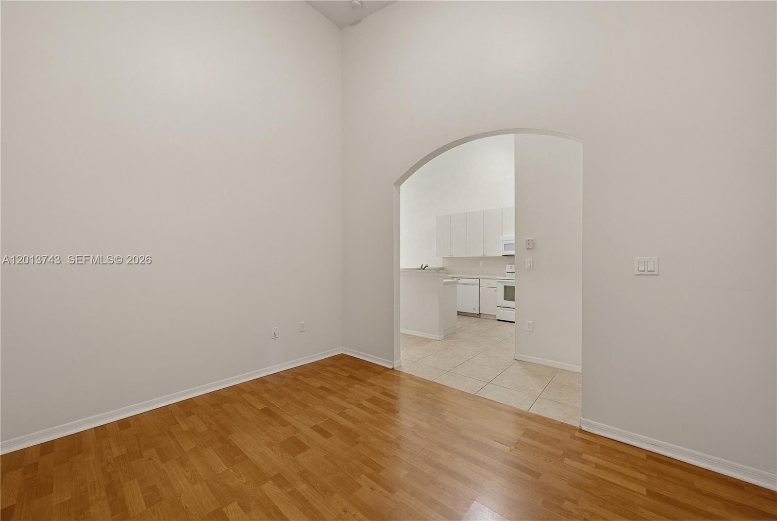 3393 NE 11th Dr photo 13