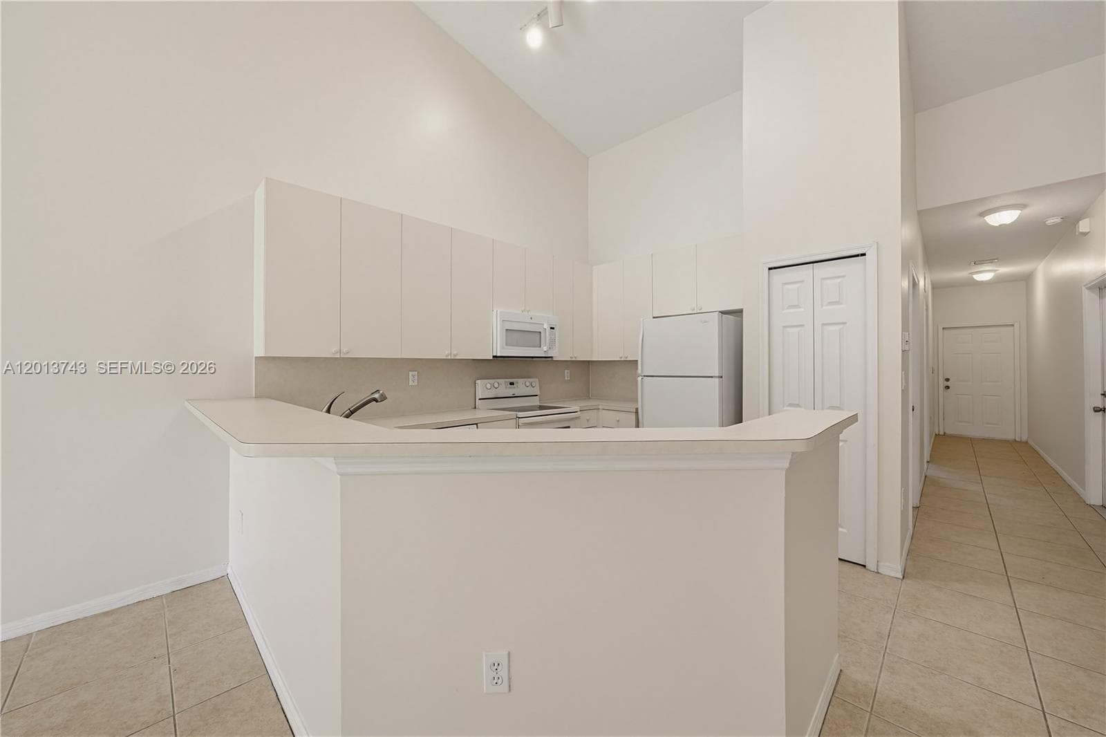 3393 NE 11th Dr photo 17