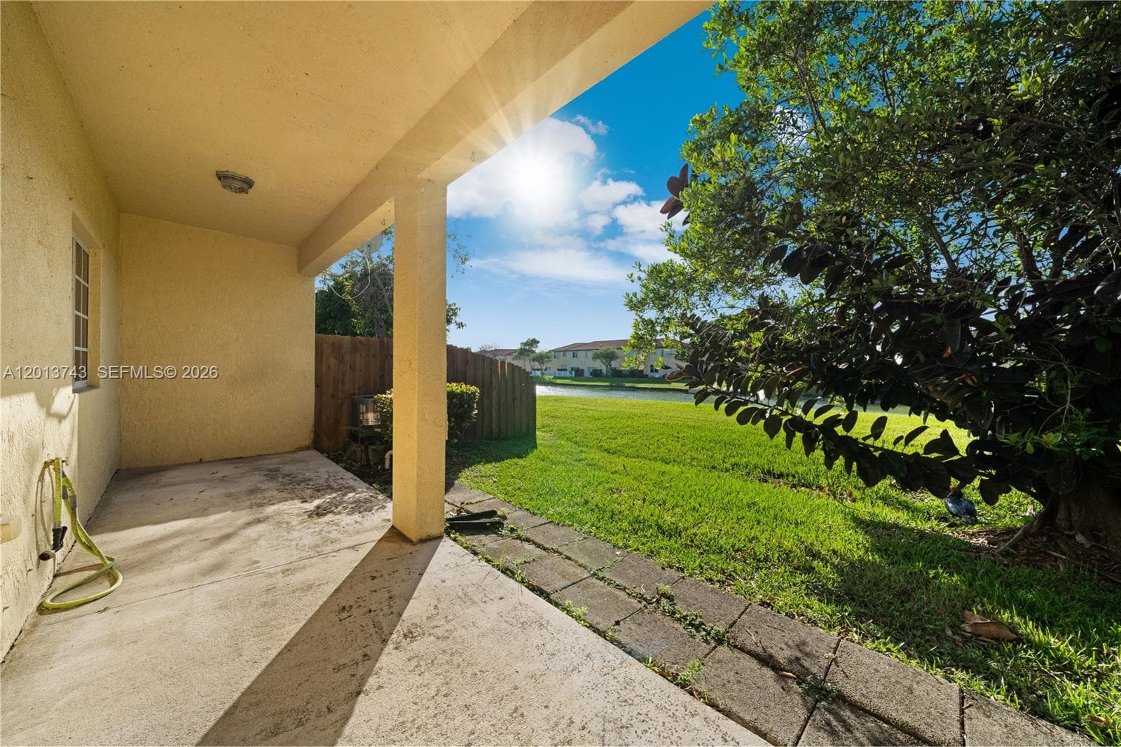 3393 NE 11th Dr photo 4