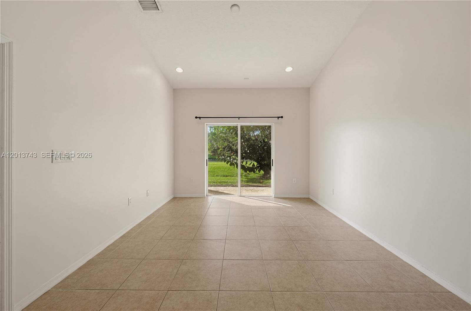 3393 NE 11th Dr photo 21