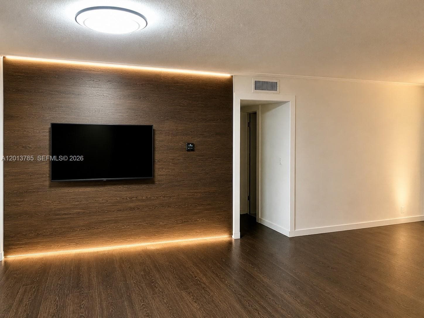 ELDORADO PLAZA WEST CONDO · #16E in Hallandale Beach - Photo 3
