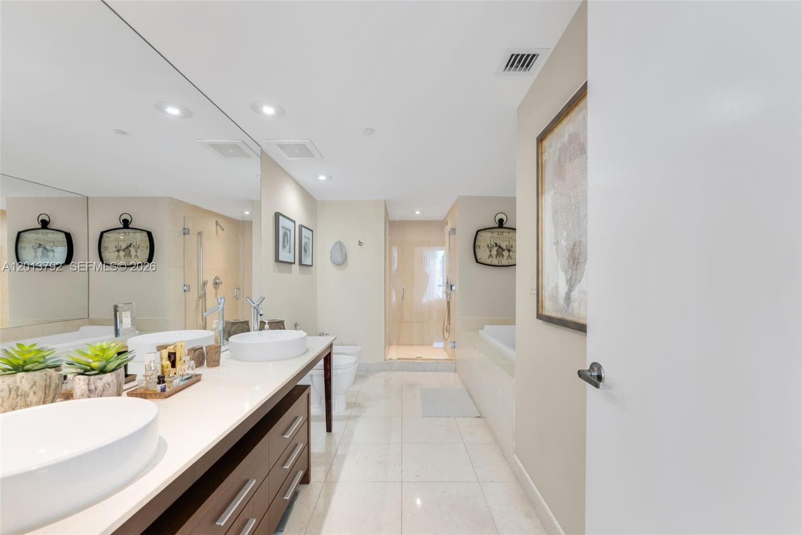 Icon Brickell I · #3515 in Miami - Photo 12