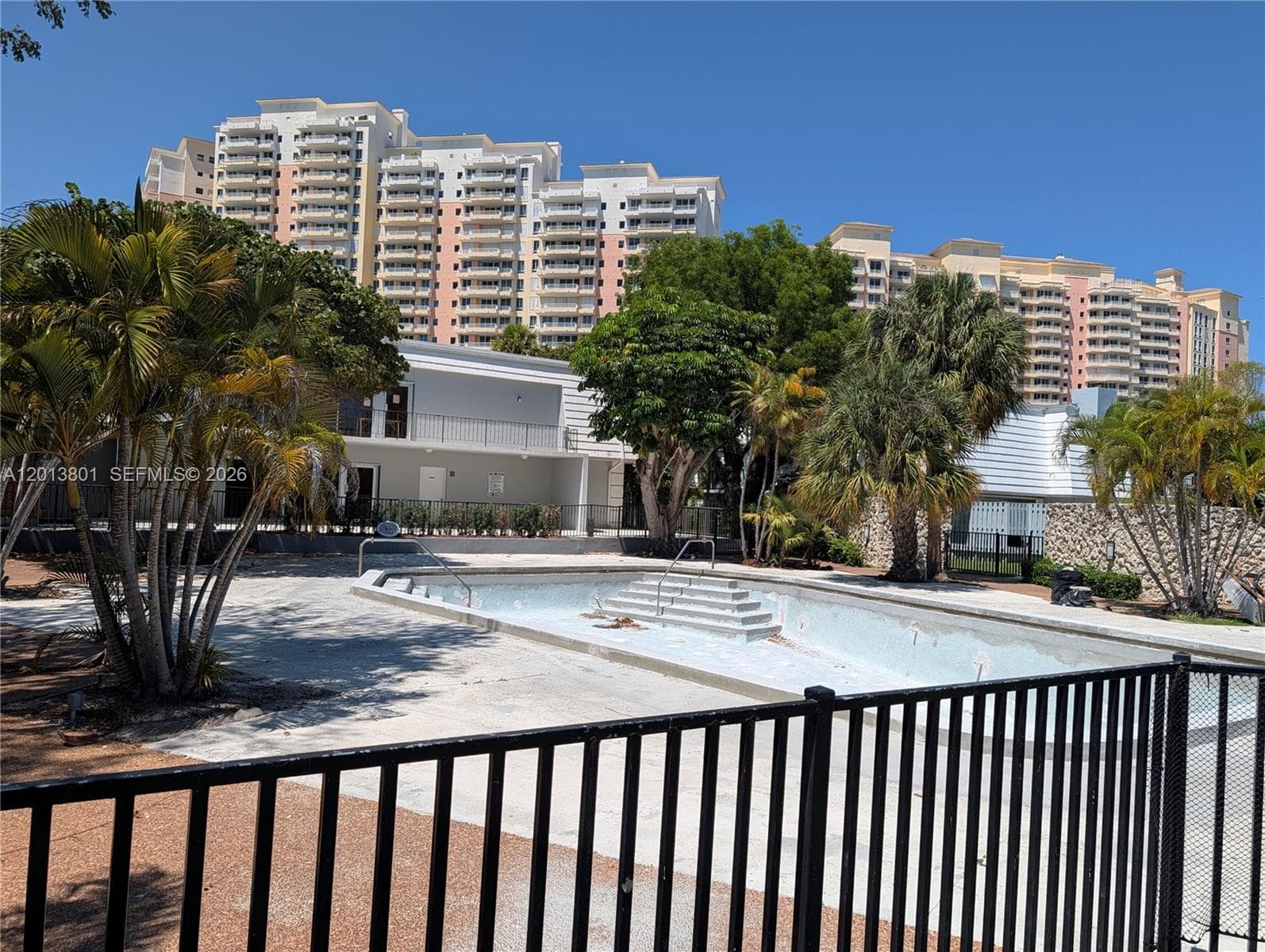 CAPE FLORIDA CLUB CONDO P · #405 in Key Biscayne - Photo 18