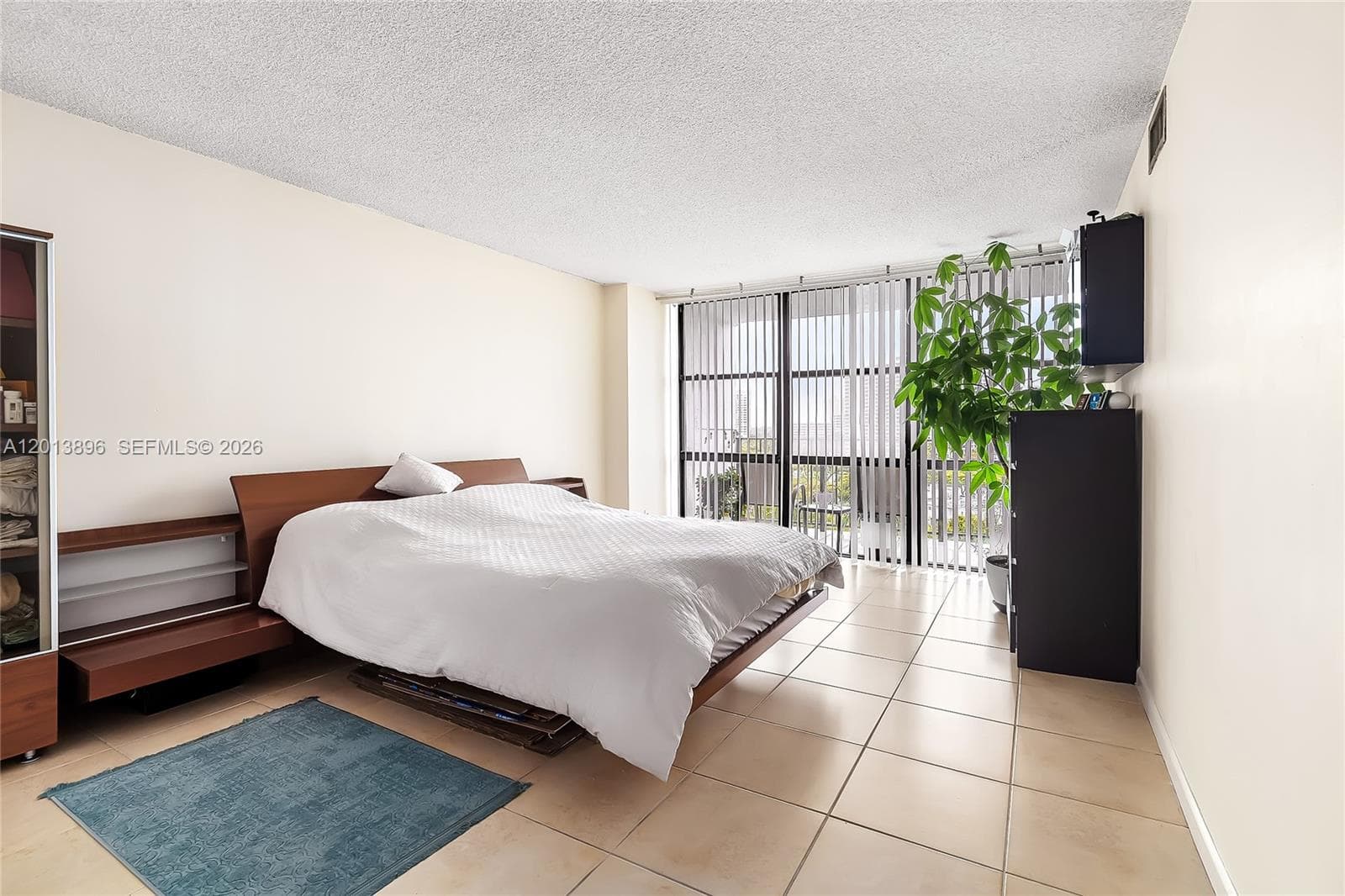 OCEANVIEW PARK CONDO · #901 in Hallandale Beach - Photo 22