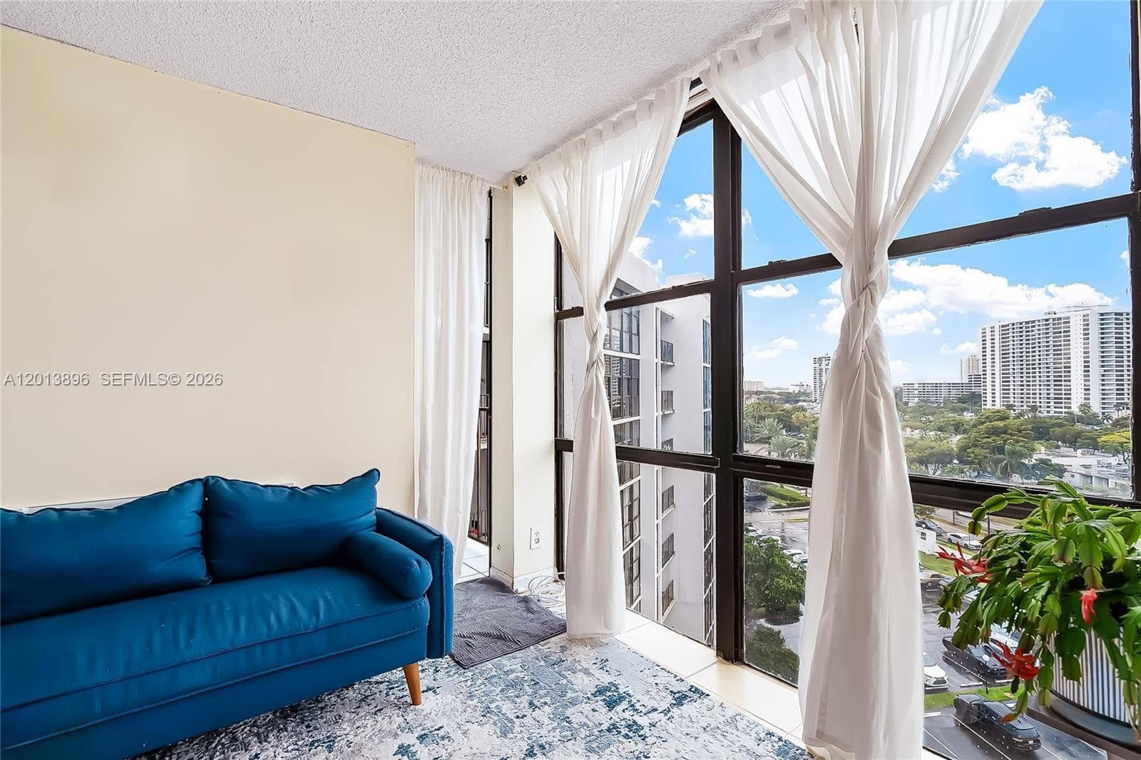 OCEANVIEW PARK CONDO · #901 in Hallandale Beach - Photo 14