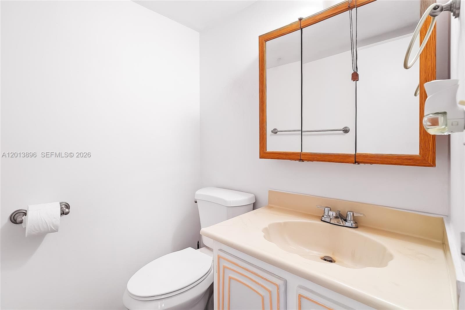 OCEANVIEW PARK CONDO · #901 in Hallandale Beach - Photo 15