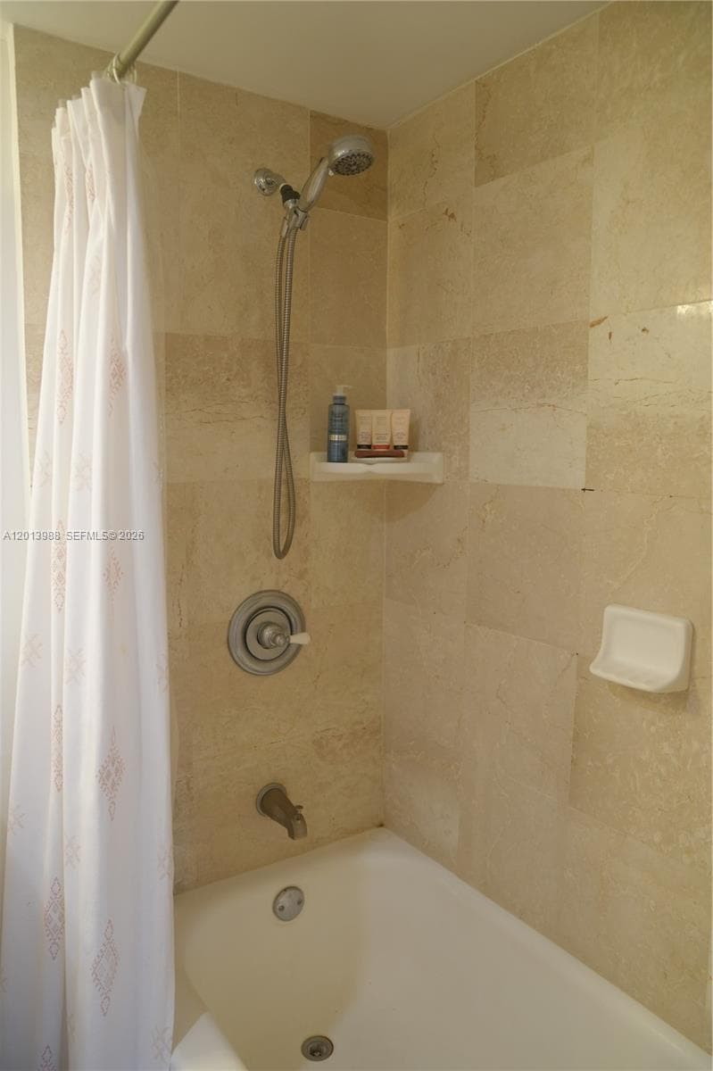 ADMIRAL'S PORT · #1107E in Aventura - Photo 28
