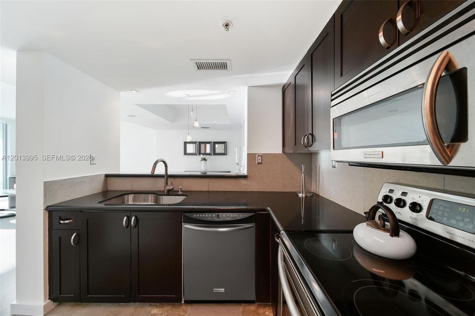 THE FLORIDIAN CONDO · #805 in Miami Beach - Photo 9