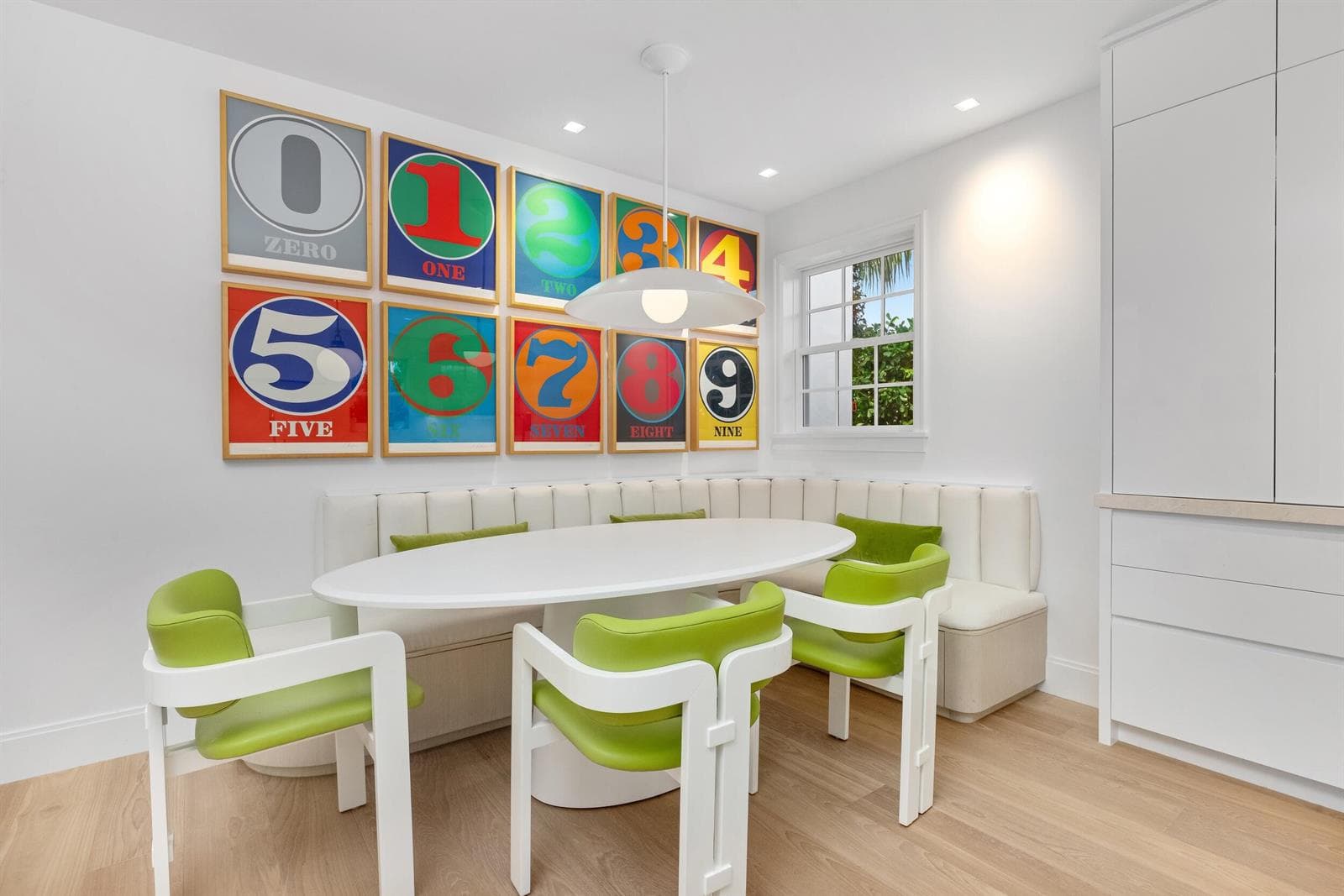 Breakfast Area 1