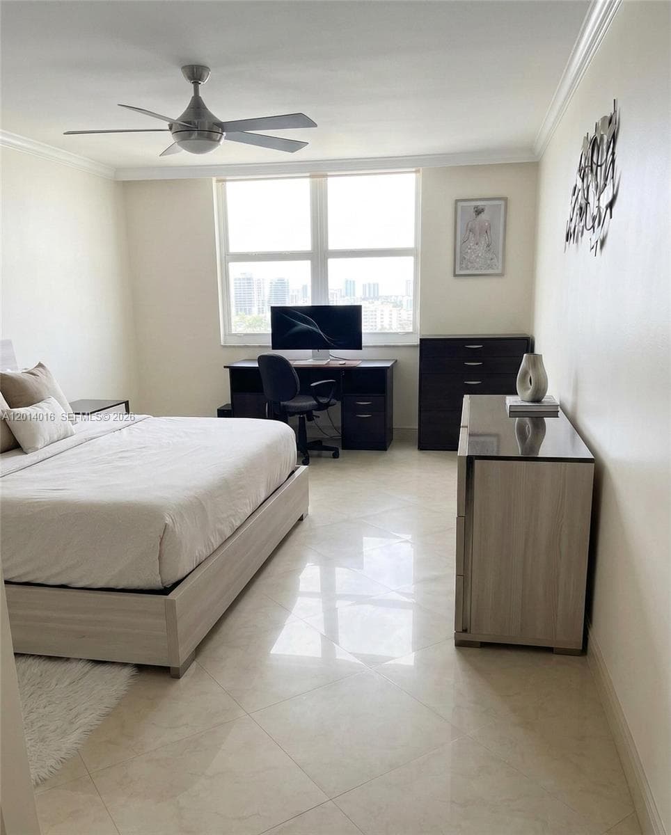 Winston Tower 200 · #1517 in Sunny Isles Beach - Photo 9