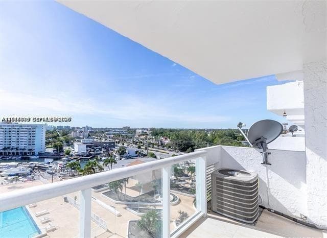 SAILBOAT CAY CONDO · #912 in North Miami - Photo 25