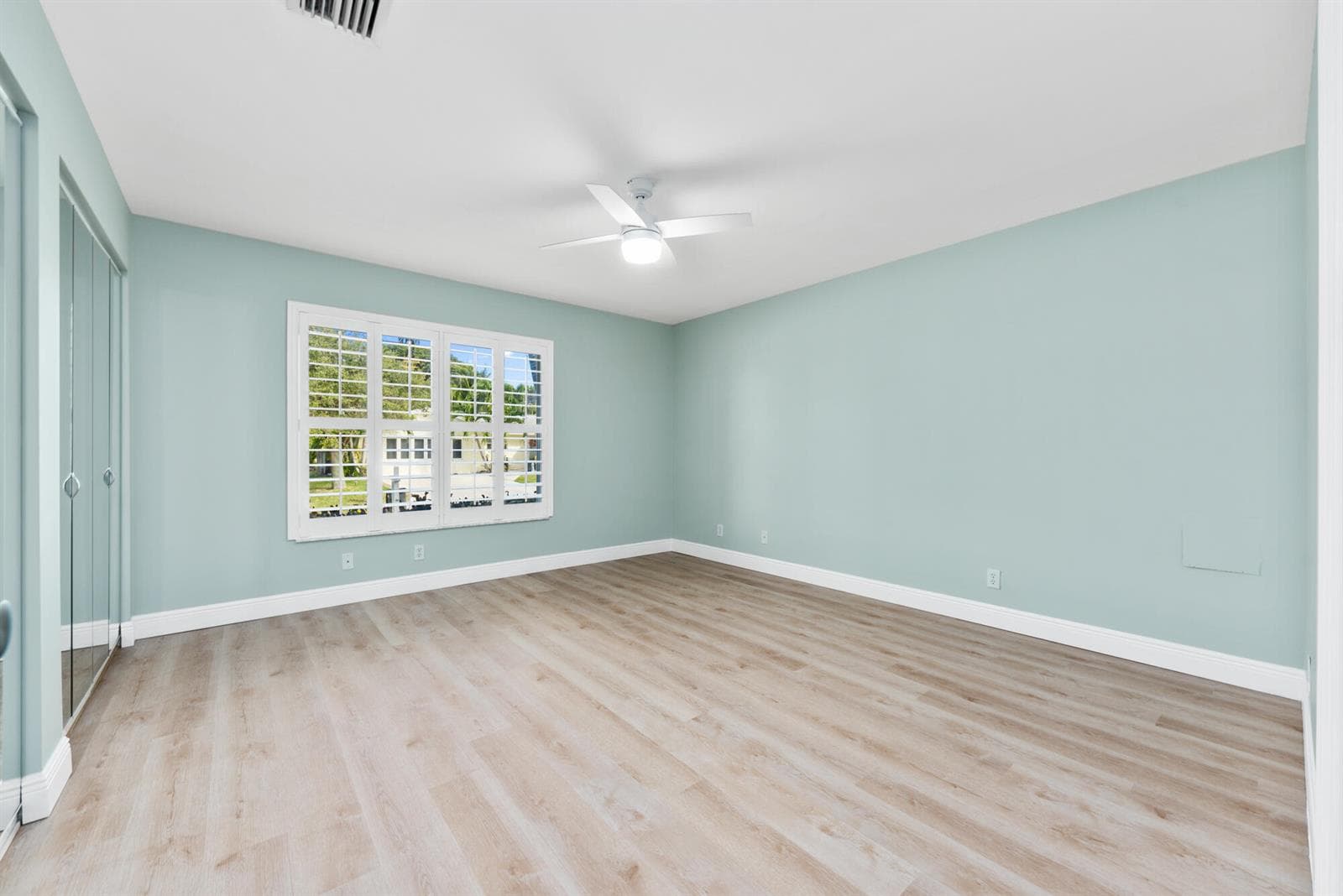 490 Mars Way (28)
