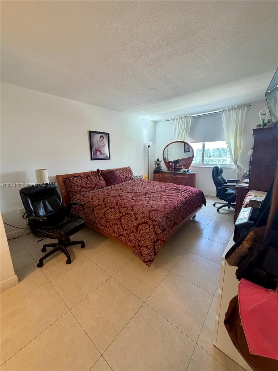 Arlen House West · #1631 in Sunny Isles Beach - Photo 23