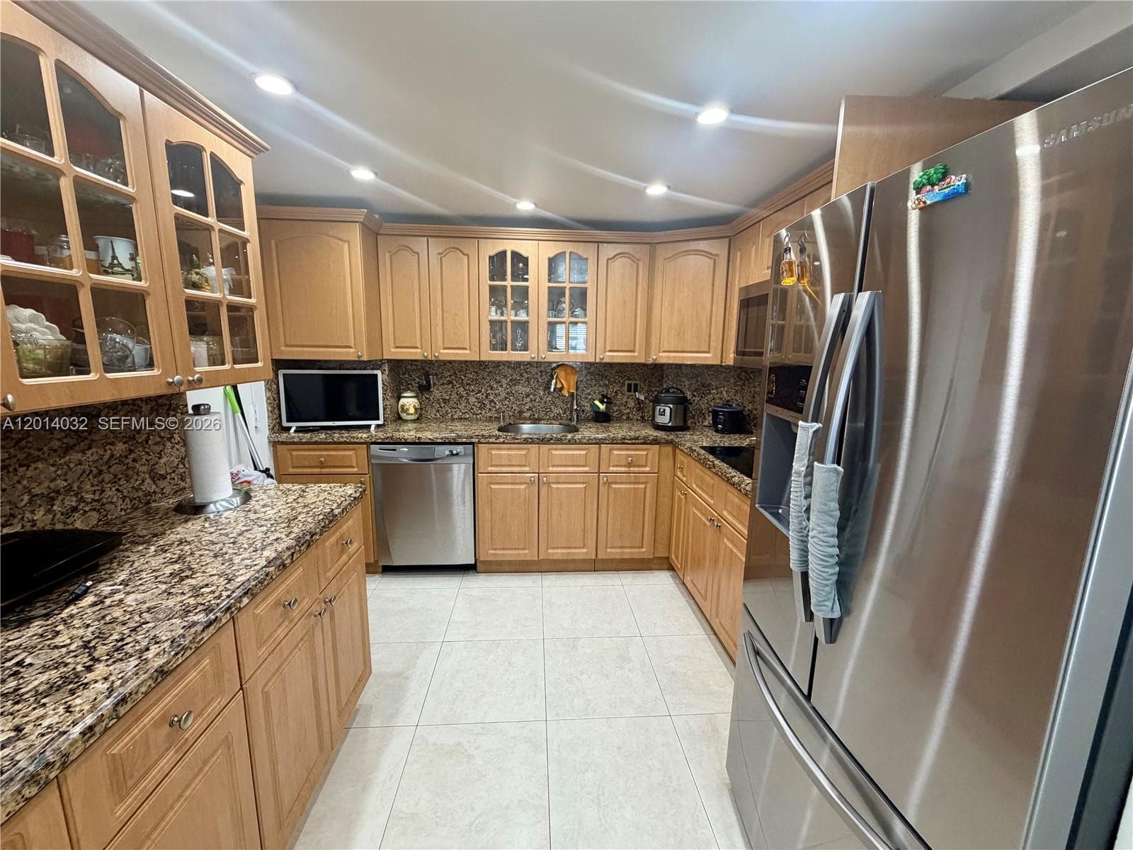 Arlen House West · #1631 in Sunny Isles Beach - Photo 3