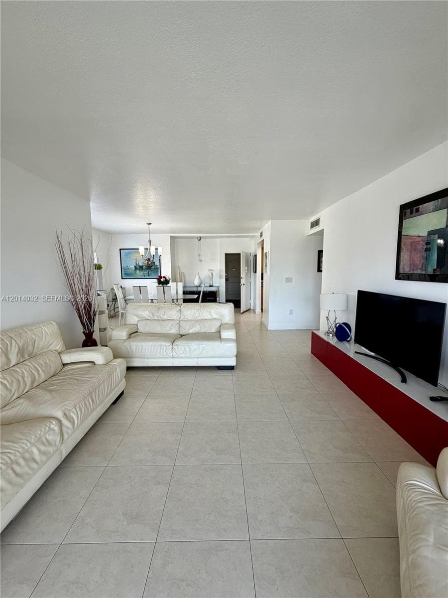 Arlen House West · #1631 in Sunny Isles Beach - Photo 14
