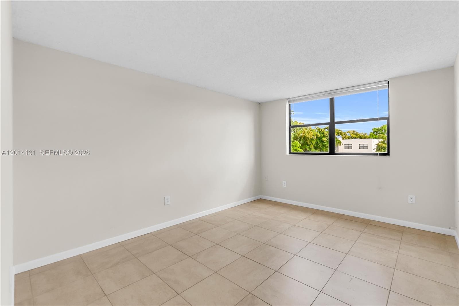 PEPPERMILL KENDALE LKS W · #B411 in Miami - Photo 24