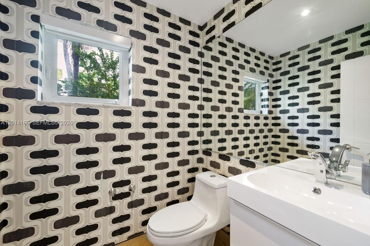Half Bathroom downstairs